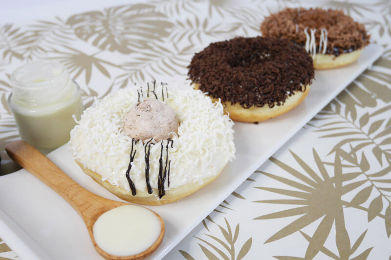 Donut Revolution: Exploring the Battle Between Cake and Yeast Donuts